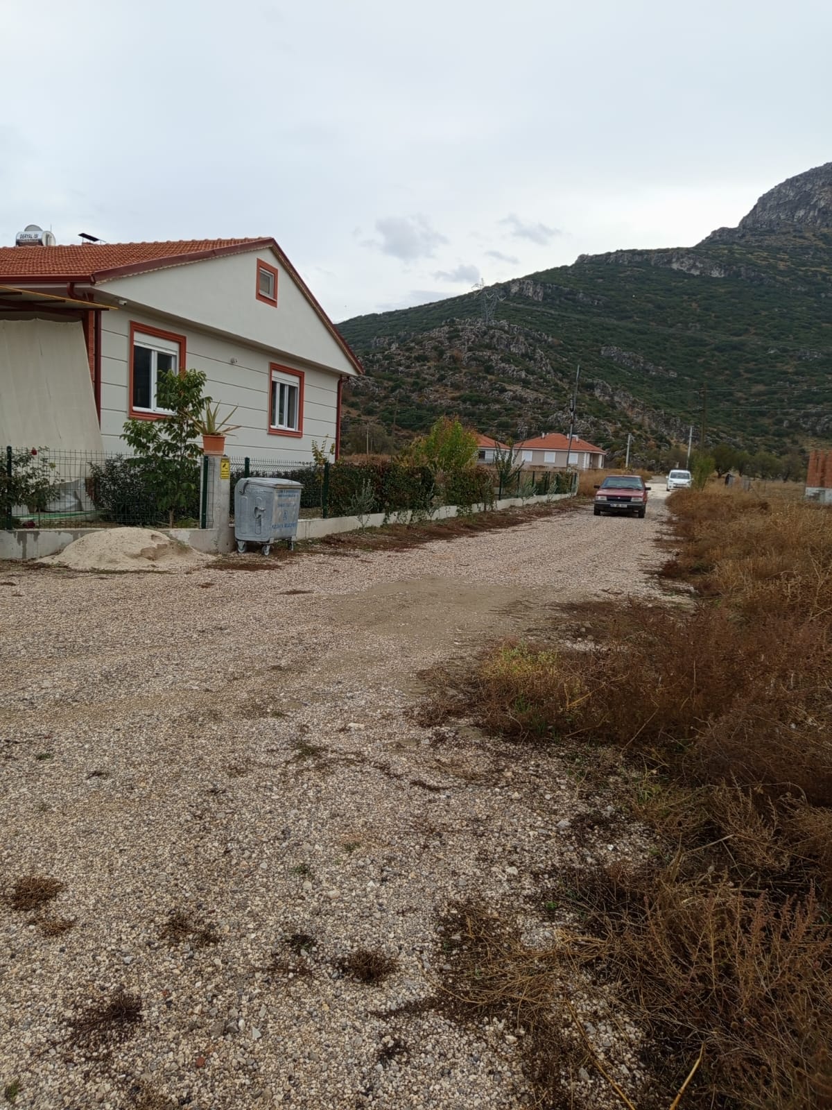 BUCAK KIZILKAYA MERKEZDE 10 ADE SATILIK ARSALAR